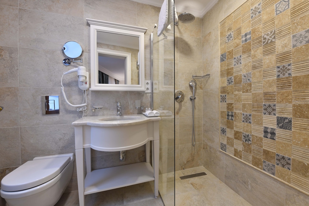 GLK PREMIER Sea Mansion Suites & Spa - Special Class — Hotel rooms in Istanbul, Istanbul