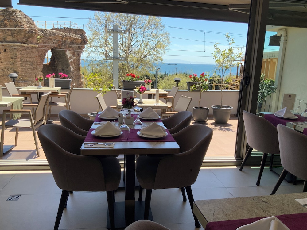 GLK PREMIER Sea Mansion Suites & Spa - Special Class — Restaurant & bars in Istanbul, Istanbul