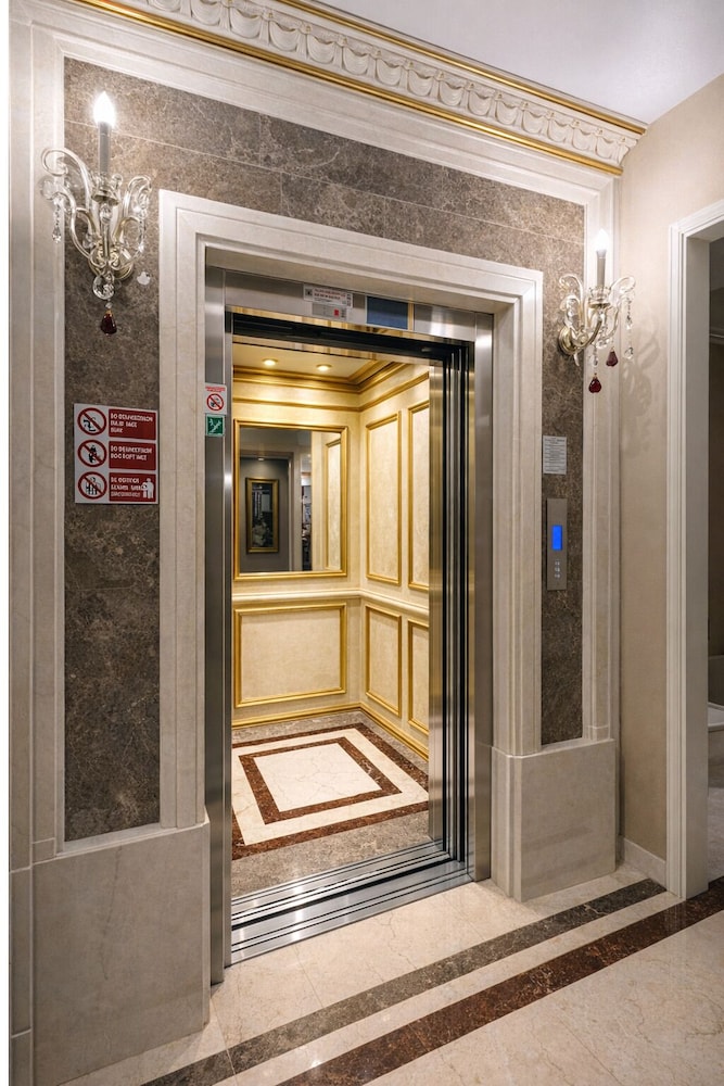 GLK PREMIER Sea Mansion Suites & Spa - Special Class — Hotel building in Istanbul, Istanbul