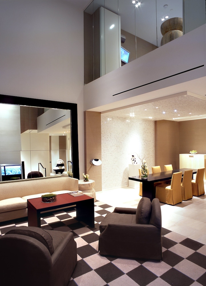 The SKYLOFTS at MGM Grand — Hotel rooms in Las Vegas, Nevada