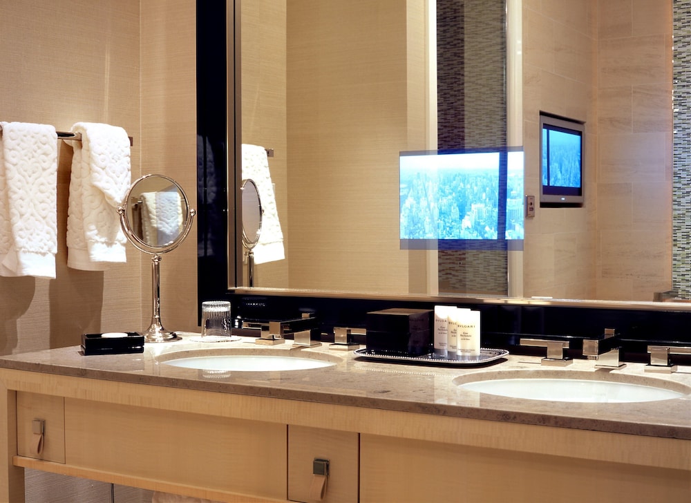 The SKYLOFTS at MGM Grand — Hotel rooms in Las Vegas, Nevada