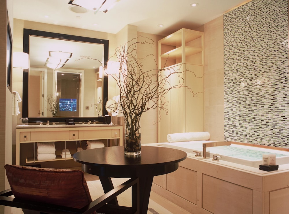 The SKYLOFTS at MGM Grand — Hotel rooms in Las Vegas, Nevada