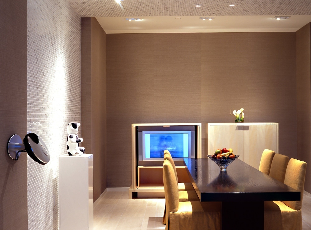 The SKYLOFTS at MGM Grand — Restaurant & bars in Las Vegas, Nevada