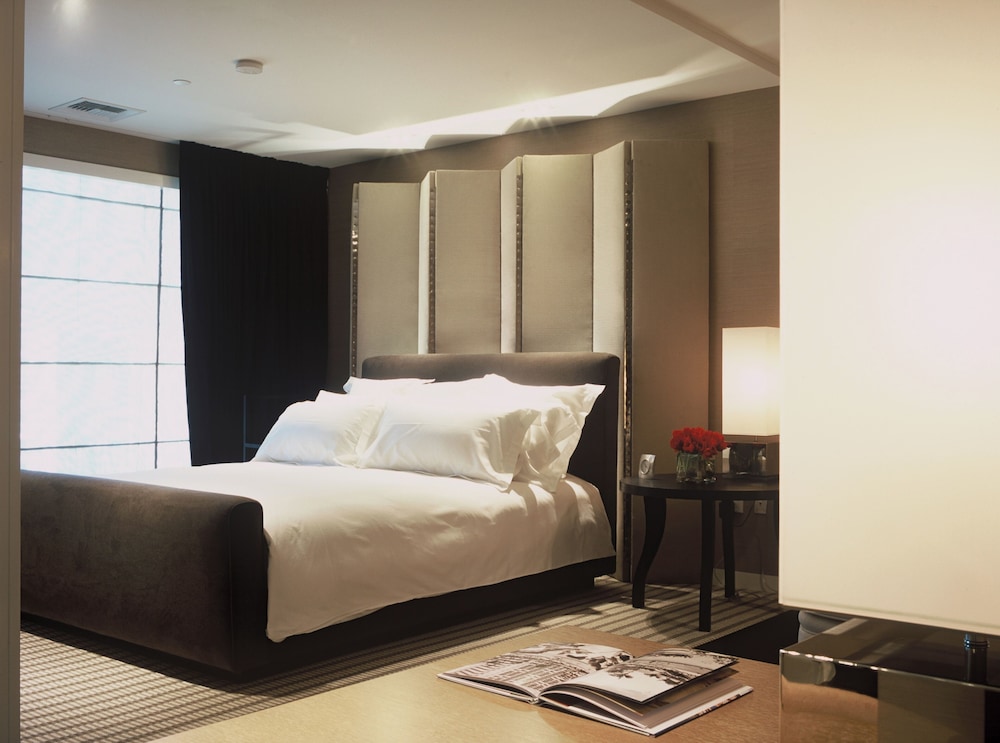 The SKYLOFTS at MGM Grand — Hotel rooms in Las Vegas, Nevada