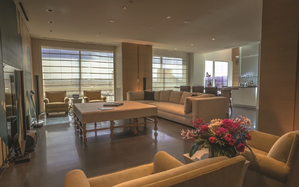 The SKYLOFTS at MGM Grand — Hotel rooms in Las Vegas, Nevada