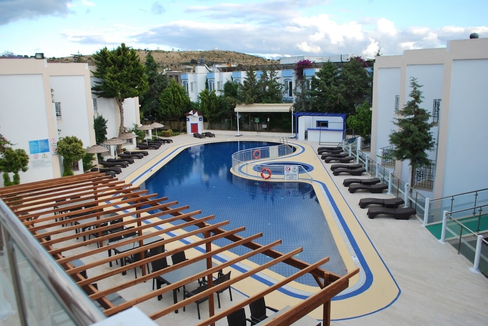 Serpina Hotel - Adults Only — Swimming pool in Bodrum, Mugla
