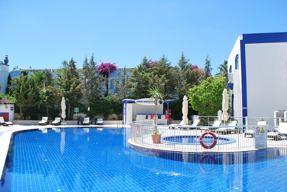 Serpina Hotel - Adults Only — Swimming pool in Bodrum, Mugla