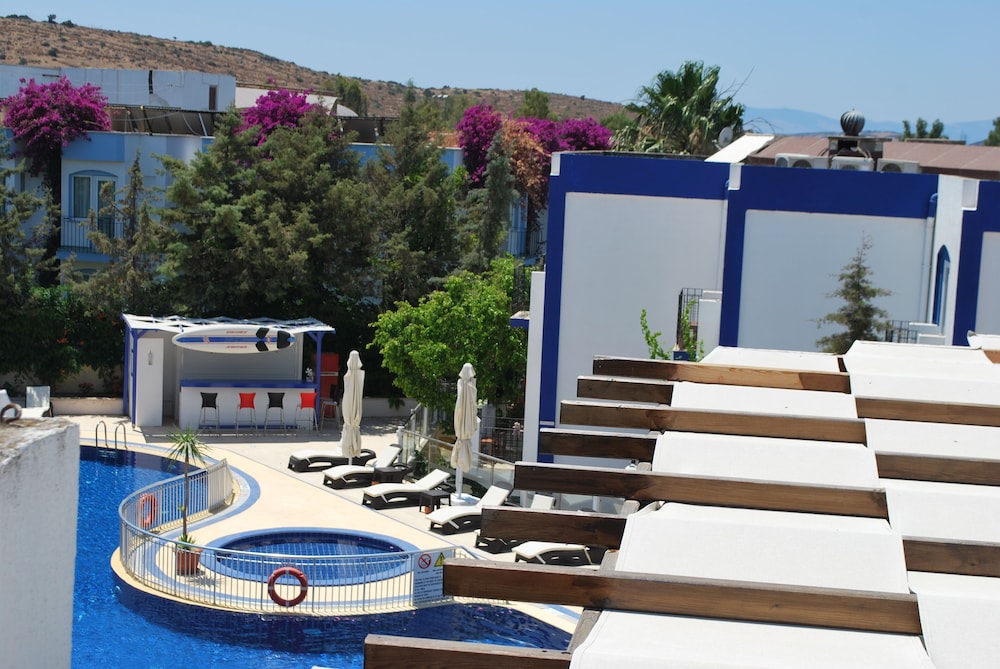 Serpina Hotel - Adults Only — Swimming pool in Bodrum, Mugla