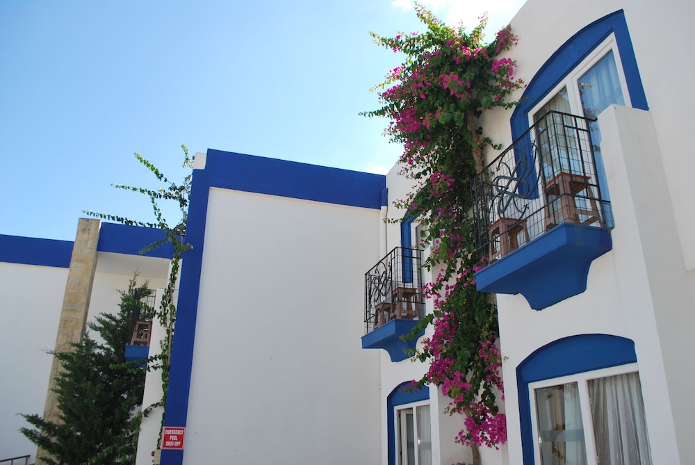 Serpina Hotel - Adults Only — Hotel building in Bodrum, Mugla
