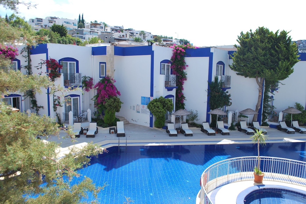 Serpina Hotel - Adults Only — Hotel building in Bodrum, Mugla
