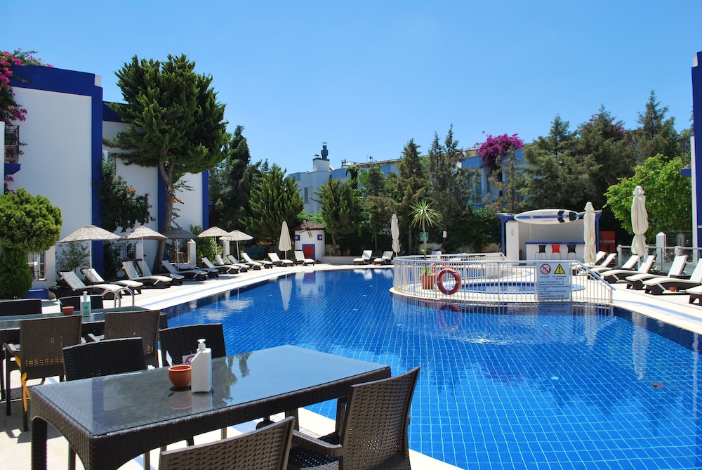 Serpina Hotel - Adults Only — Swimming pool in Bodrum, Mugla