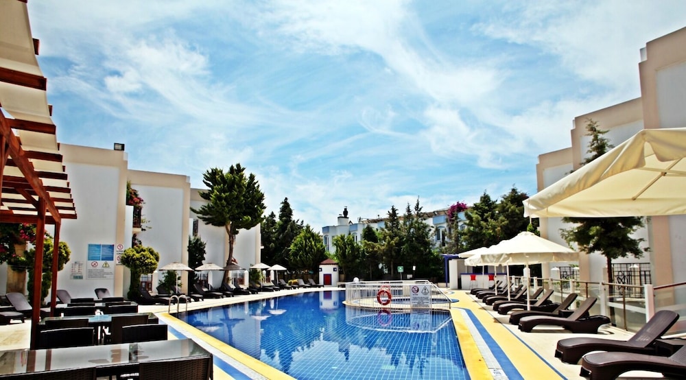 Serpina Hotel - Adults Only — Swimming pool in Bodrum, Mugla