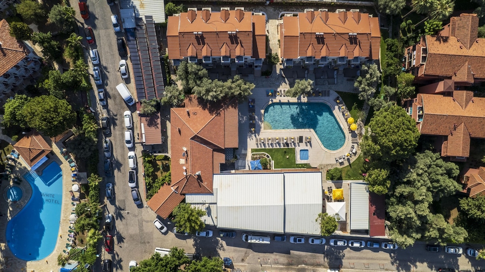 Katre Hotel Oludeniz — Swimming pool in Fethiye, Mugla