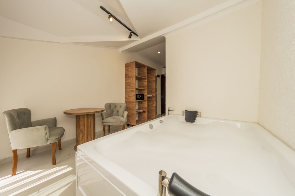 Katre Hotel Oludeniz — Hotel rooms in Fethiye, Mugla