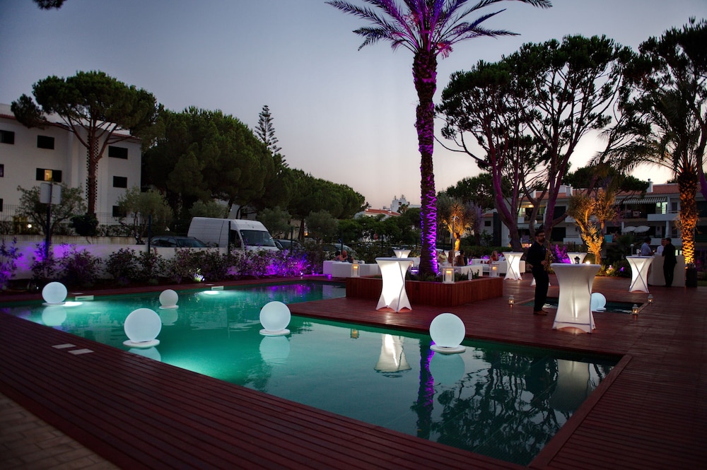 Vilamoura Garden Hotel — Swimming pool in Vilamoura, Faro