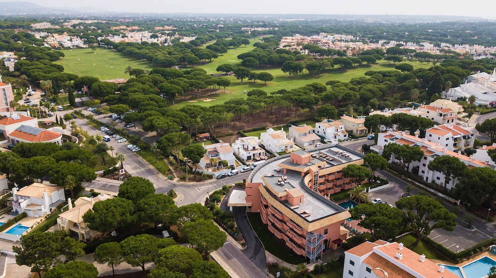 Vilamoura Garden Hotel — Hotel building in Vilamoura, Faro