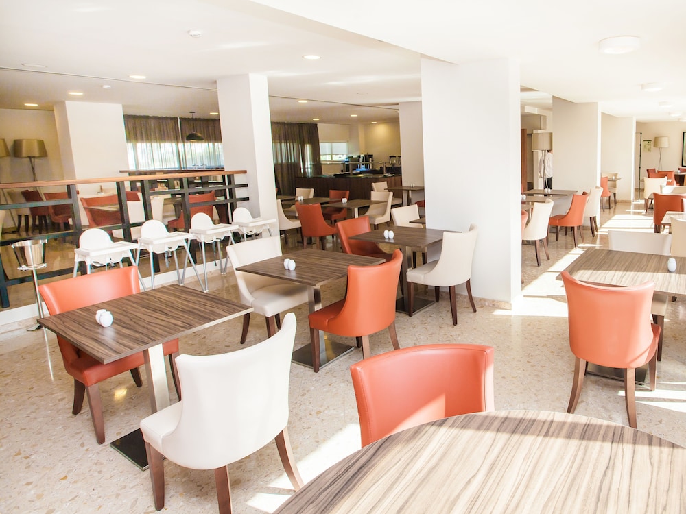Vilamoura Garden Hotel — Restaurant & bars in Vilamoura, Faro