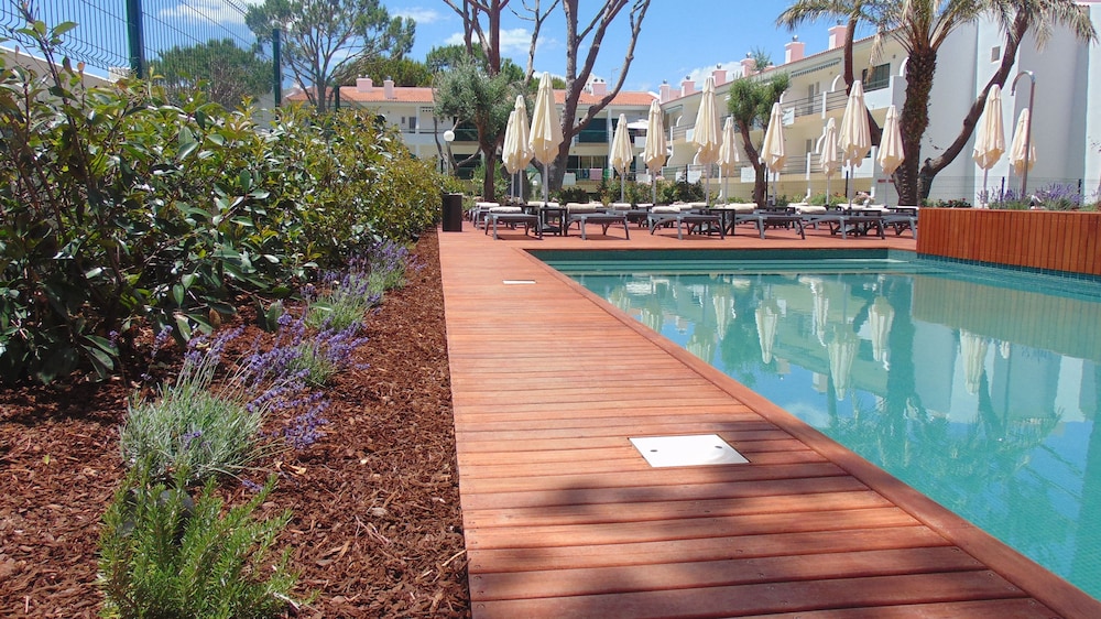 Vilamoura Garden Hotel — Swimming pool in Vilamoura, Faro