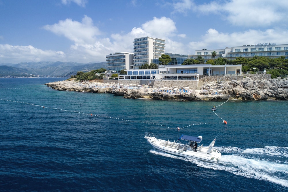 Royal Blue Hotel — Hotel building in Dubrovnik, Dubrovnik-Neretva