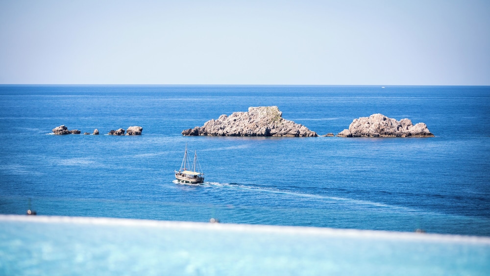 Royal Blue Hotel — Swimming pool in Dubrovnik, Dubrovnik-Neretva