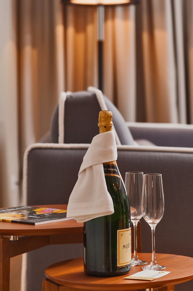 Residence by Vestibul Palace — Hotel rooms in Split, Split-Dalmatia