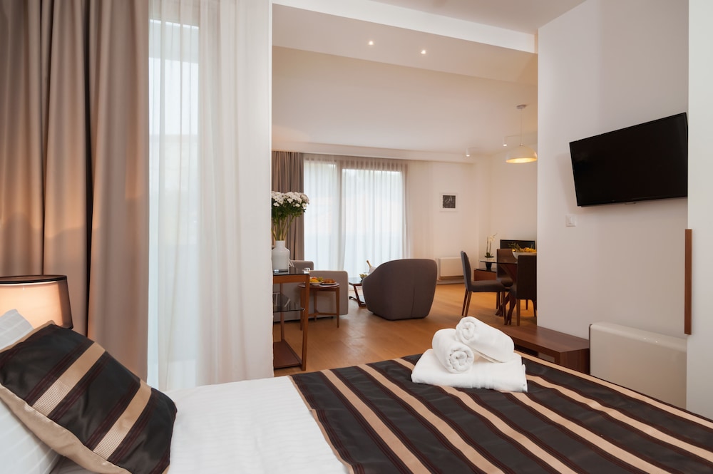 Residence by Vestibul Palace — Hotel rooms in Split, Split-Dalmatia