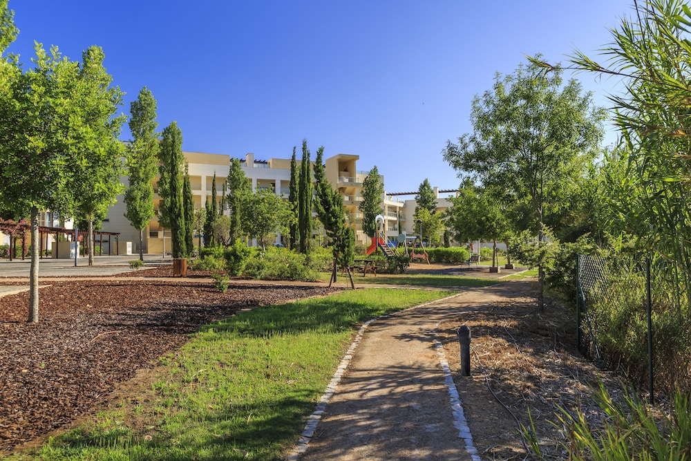 Laguna Vilamoura — Hotel building in Vilamoura, Faro