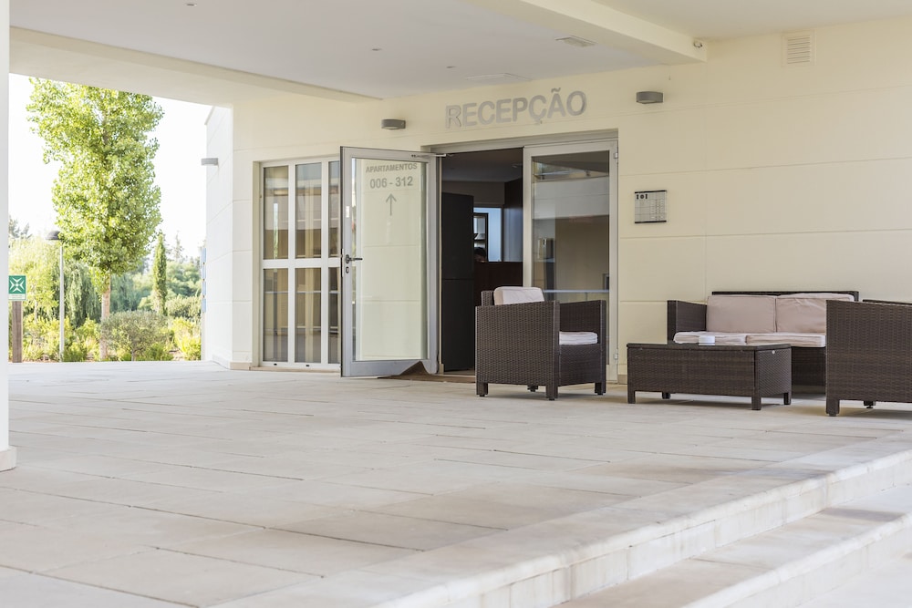 Laguna Vilamoura — Hotel building in Vilamoura, Faro