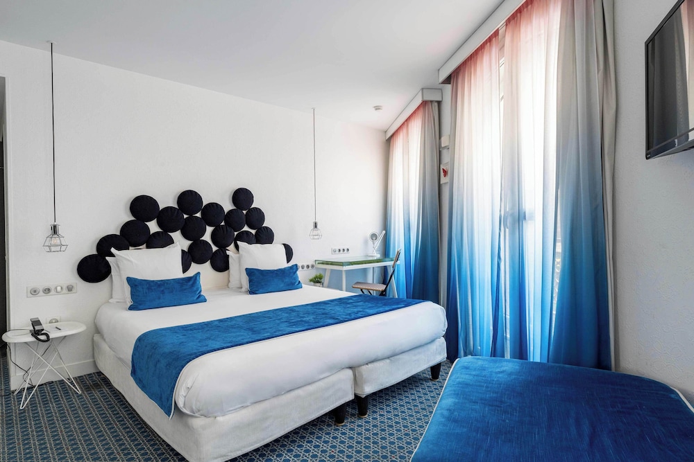 Hôtel 34B - Astotel — Hotel rooms in Paris, Ile-de-France