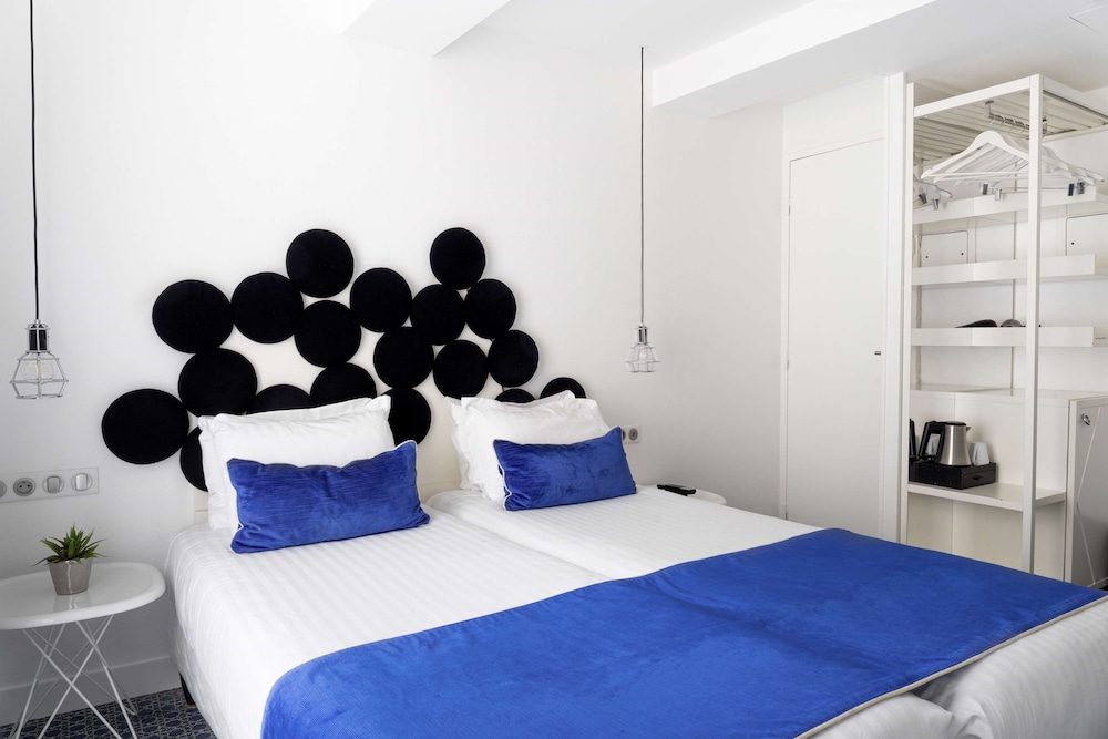 Hôtel 34B - Astotel — Hotel rooms in Paris, Ile-de-France