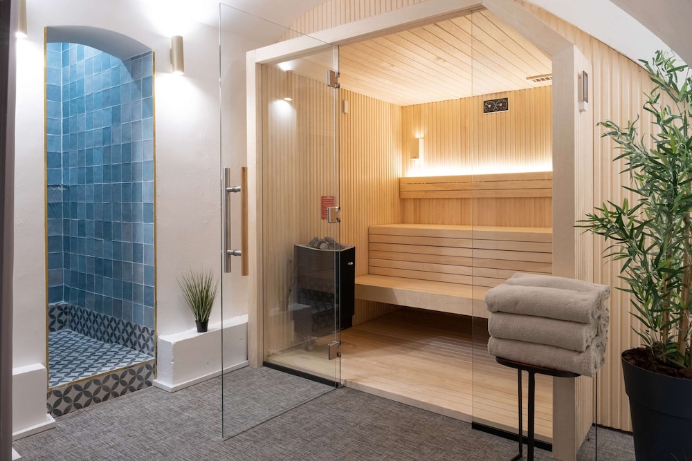 Hôtel 34B - Astotel — Spa in Paris, Ile-de-France