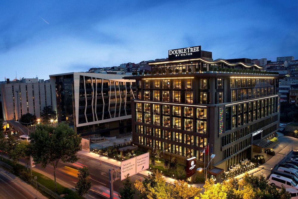 DoubleTree by Hilton Hotel Istanbul - Piyalepasa — Main photo in Istanbul, Istanbul
