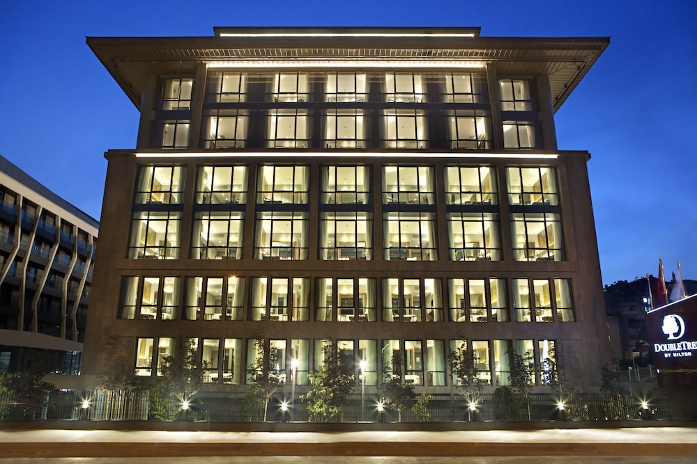 DoubleTree by Hilton Hotel Istanbul - Piyalepasa — Hotel building in Istanbul, Istanbul