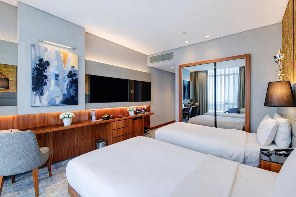 DoubleTree by Hilton Hotel Istanbul - Piyalepasa — Hotel rooms in Istanbul, Istanbul