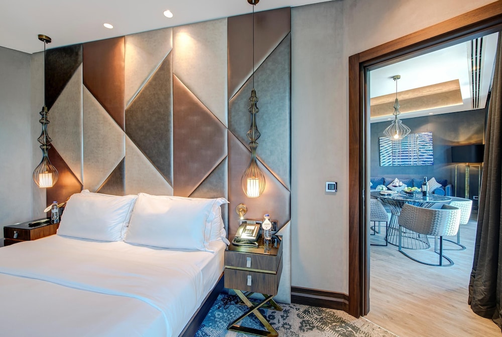 DoubleTree by Hilton Hotel Istanbul - Piyalepasa — Hotel rooms in Istanbul, Istanbul