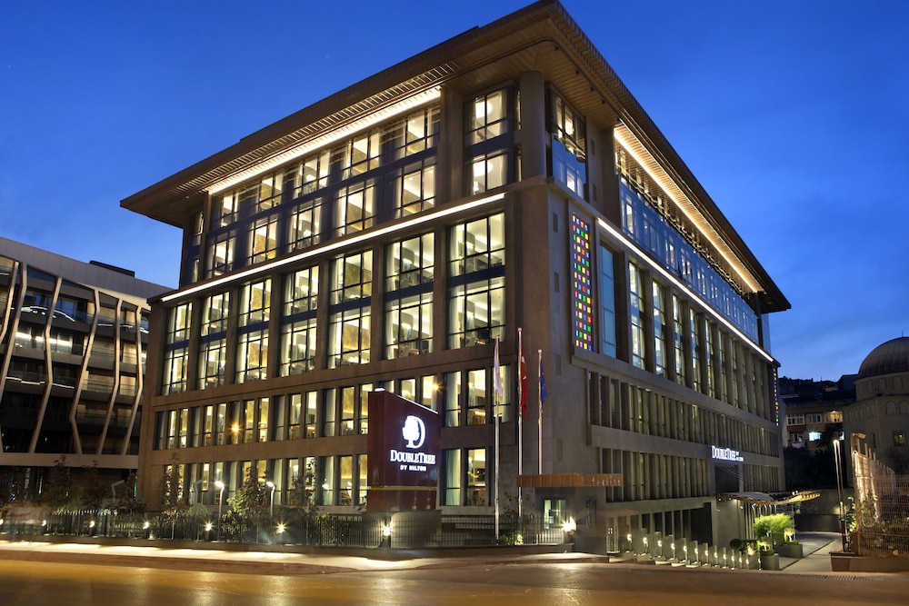 DoubleTree by Hilton Hotel Istanbul - Piyalepasa — Hotel building in Istanbul, Istanbul