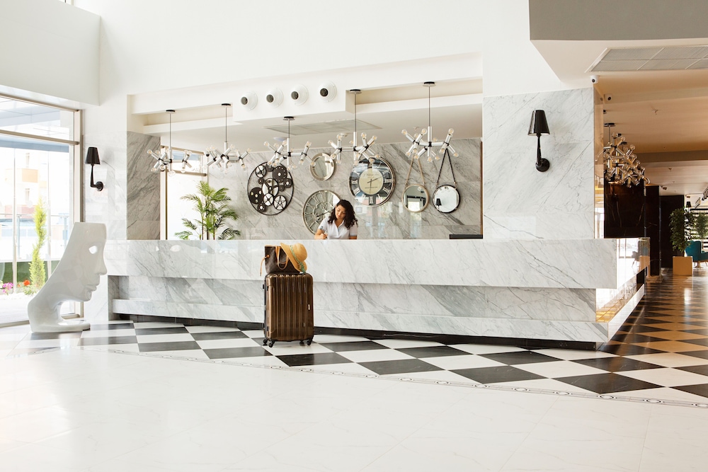 Sunprime C-Lounge Hotel - Adults Only — Hotel building in Alanya