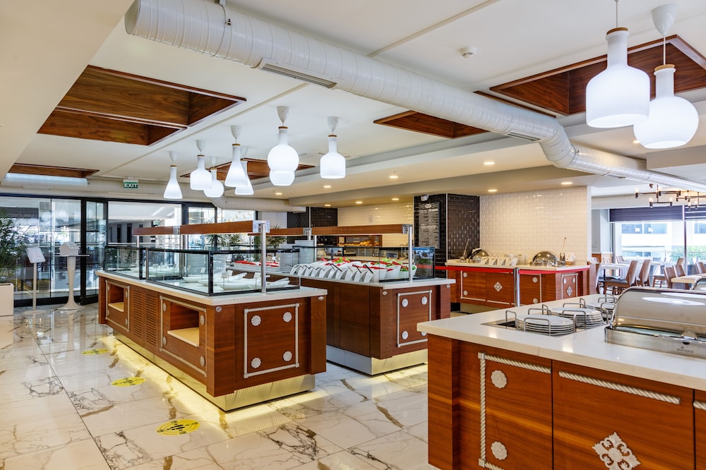 Sunprime C-Lounge Hotel - Adults Only — Restaurant & bars in Alanya