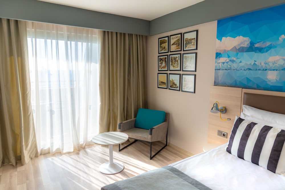 Sunprime C-Lounge Hotel - Adults Only — Hotel rooms in Alanya