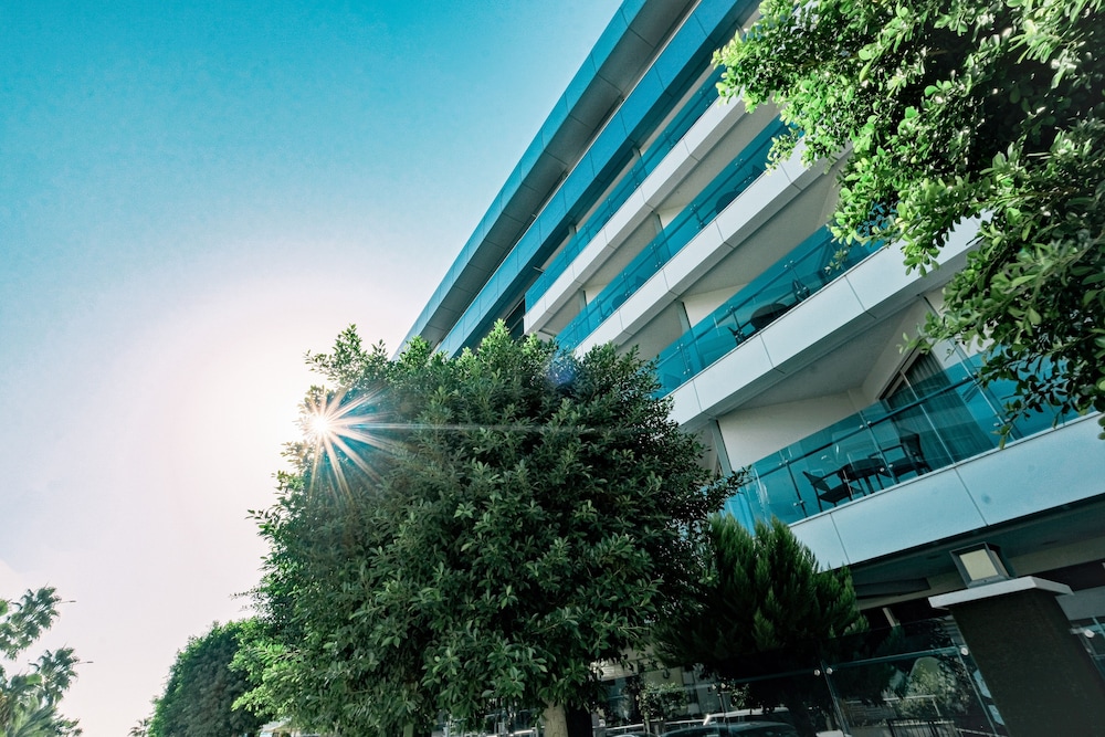 Sunprime C-Lounge Hotel - Adults Only — Hotel building in Alanya