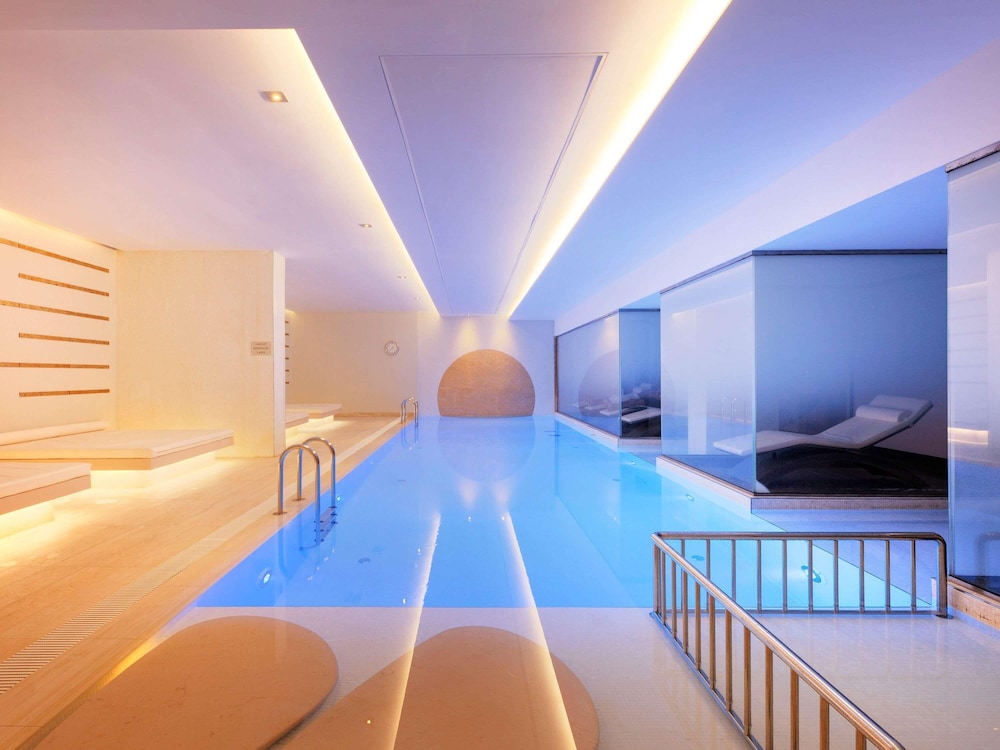 Novotel Istanbul Bosphorus - zdjęcie 2