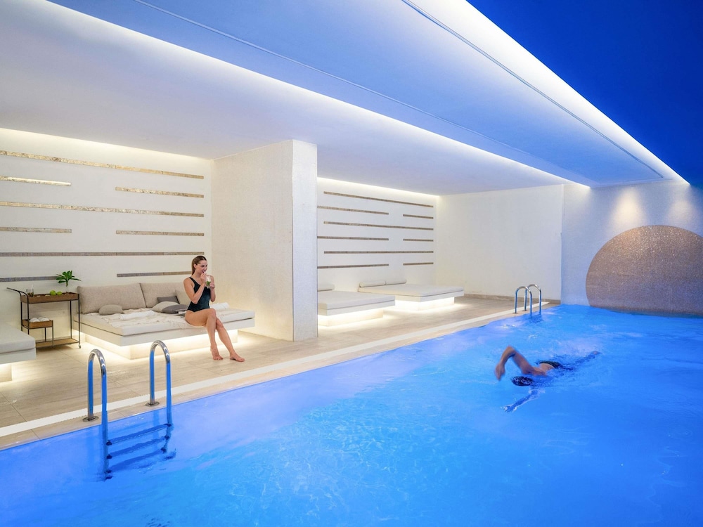 Novotel Istanbul Bosphorus - zdjęcie 3
