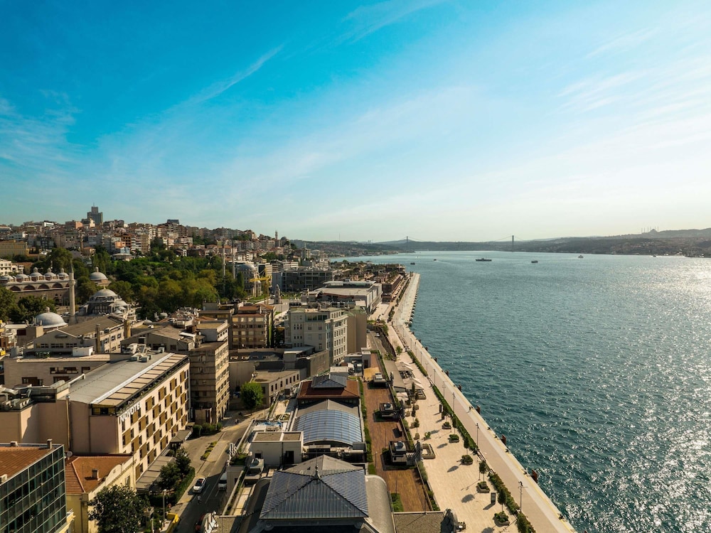 Novotel Istanbul Bosphorus