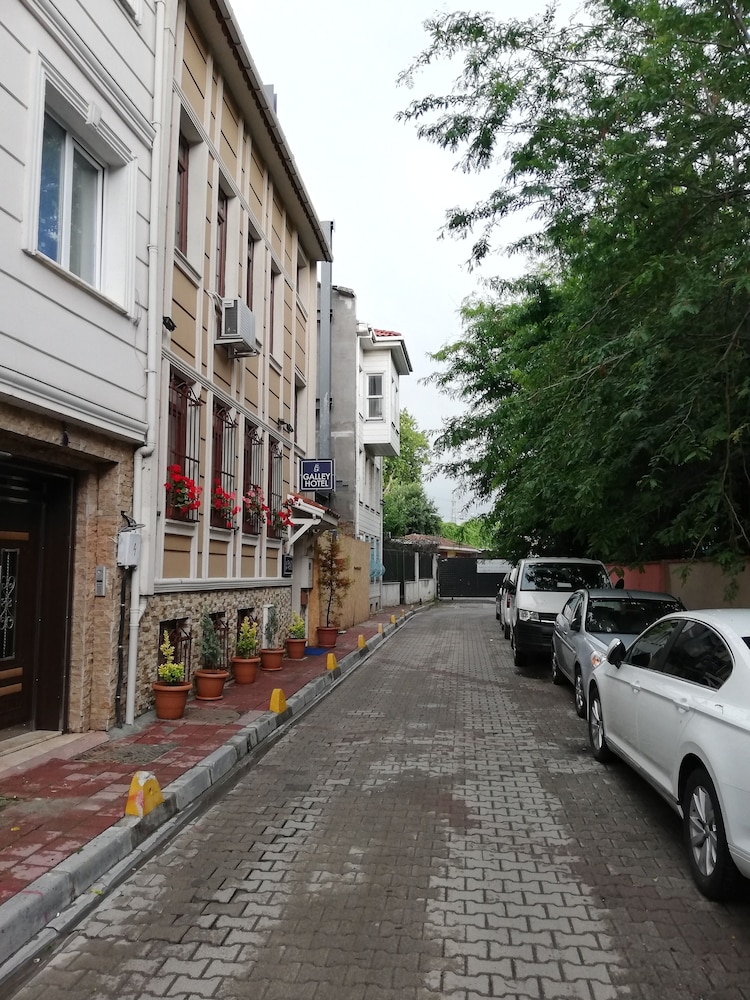 Galley Hotel — Hotel building in Istanbul, Istanbul
