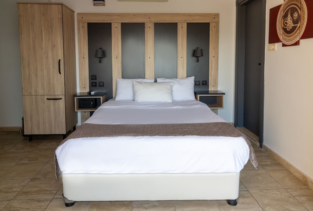 Galley Hotel — Hotel rooms in Istanbul, Istanbul