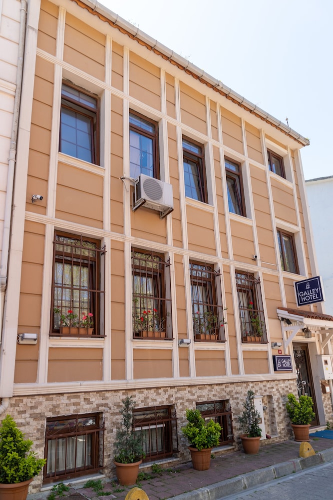 Galley Hotel — Hotel building in Istanbul, Istanbul