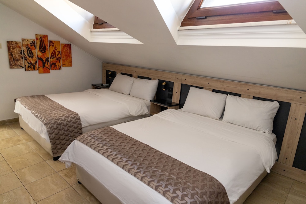 Galley Hotel — Hotel rooms in Istanbul, Istanbul