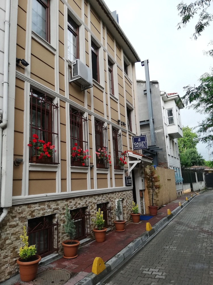 Galley Hotel — Hotel building in Istanbul, Istanbul