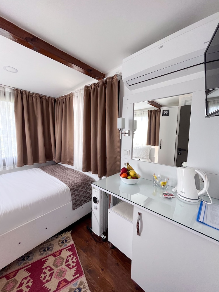 Galley Hotel — Hotel rooms in Istanbul, Istanbul