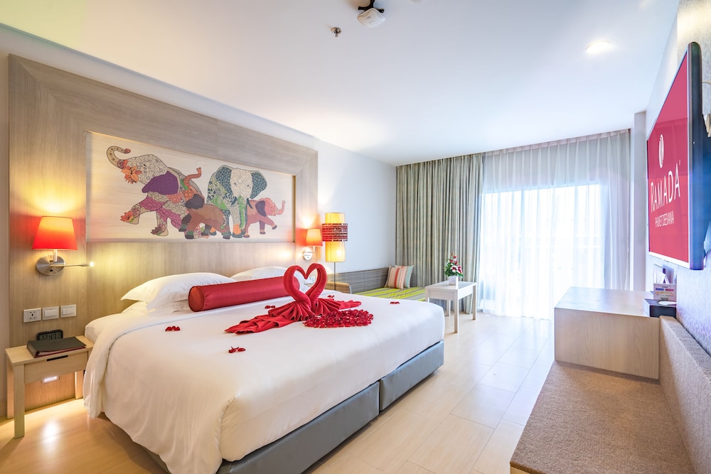 Ramada by Wyndham Phuket Deevana — Hotel rooms in Patong Beach, Phuket Province